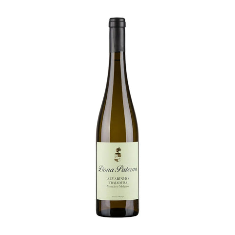 Dona Paterna Alvarinho Trajadura